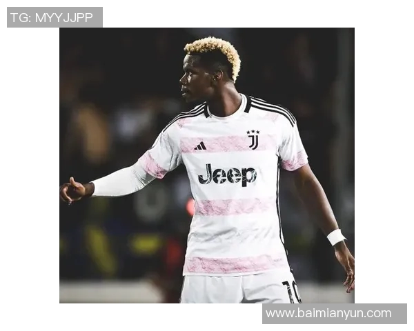 穿着Jeep的足球明星展现运动魅力与时尚风范的完美结合