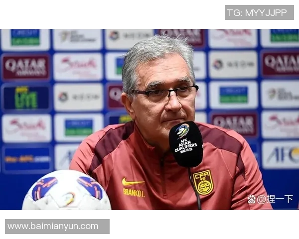 深圳足球队在世界杯预选赛中以85分高居榜首展现强劲实力